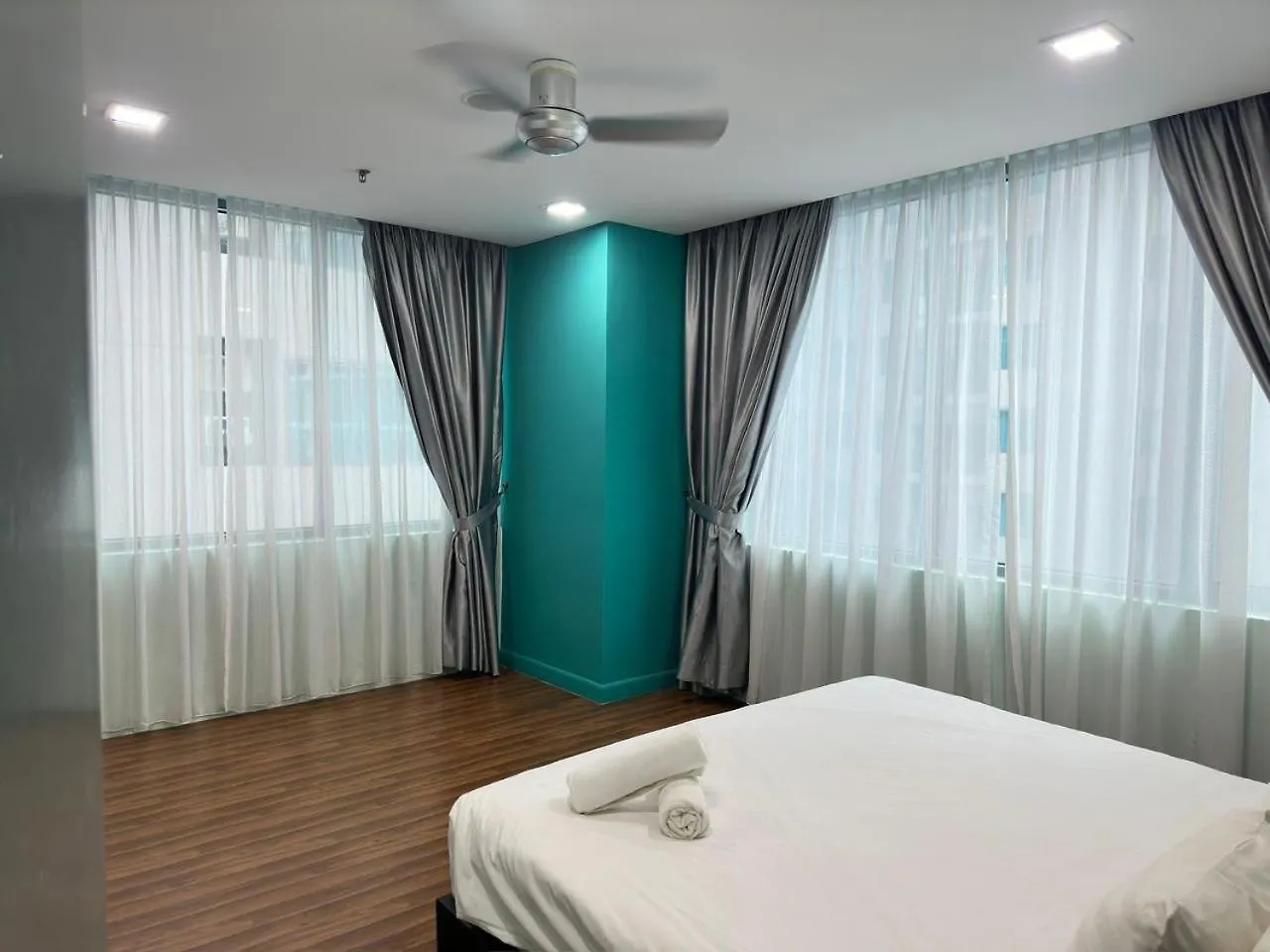 Summer Suites Klcc By Star Kuala Lumpur Apartment